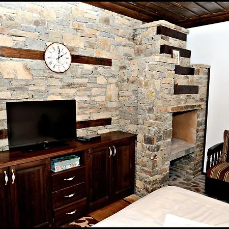 Aiva 2 Hotel